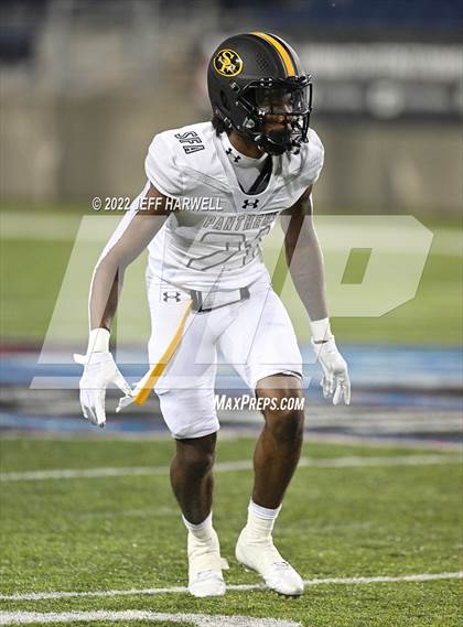 Thumbnail 1 in St. Frances Academy vs. East St. Louis photogallery.