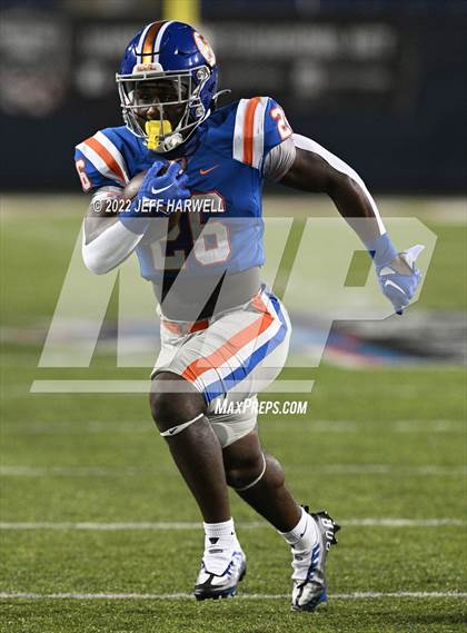 Thumbnail 3 in St. Frances Academy vs. East St. Louis photogallery.