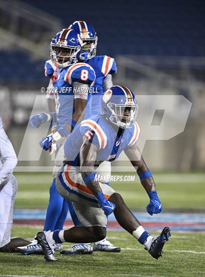 Thumbnail 1 in St. Frances Academy vs. East St. Louis photogallery.