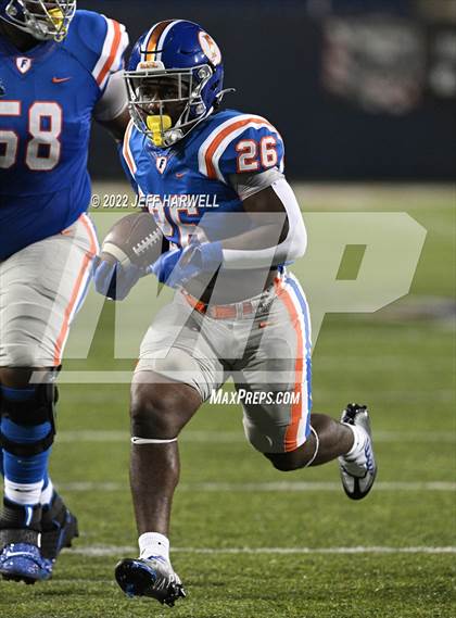 Thumbnail 2 in St. Frances Academy vs. East St. Louis photogallery.