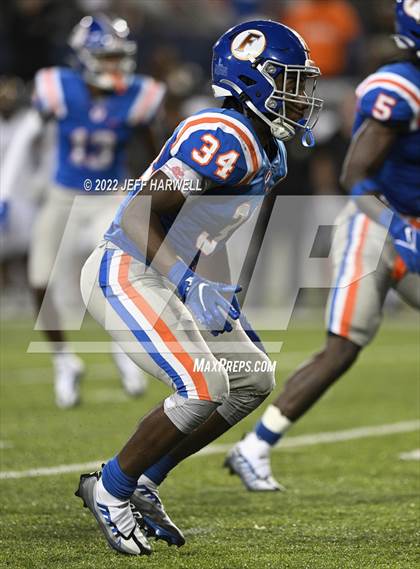 Thumbnail 3 in St. Frances Academy vs. East St. Louis photogallery.