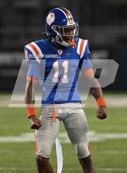 Thumbnail 1 in St. Frances Academy vs. East St. Louis photogallery.