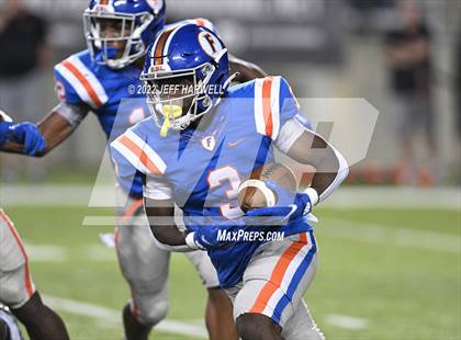 Thumbnail 2 in St. Frances Academy vs. East St. Louis photogallery.