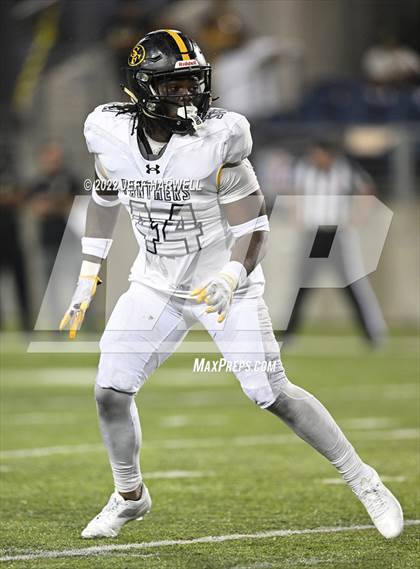 Thumbnail 2 in St. Frances Academy vs. East St. Louis photogallery.