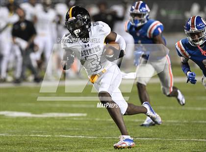 Thumbnail 3 in St. Frances Academy vs. East St. Louis photogallery.