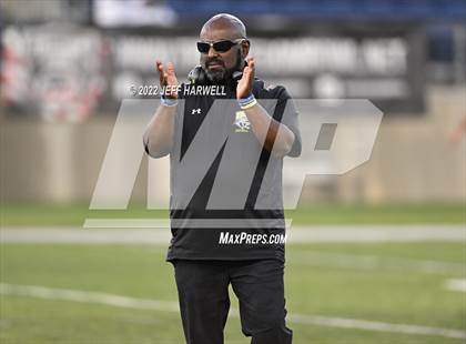Thumbnail 3 in St. Frances Academy vs. East St. Louis photogallery.