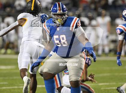 Thumbnail 3 in St. Frances Academy vs. East St. Louis photogallery.