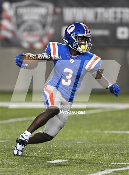 Thumbnail 1 in St. Frances Academy vs. East St. Louis photogallery.