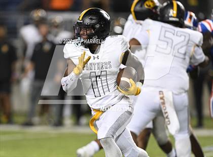 Thumbnail 1 in St. Frances Academy vs. East St. Louis photogallery.