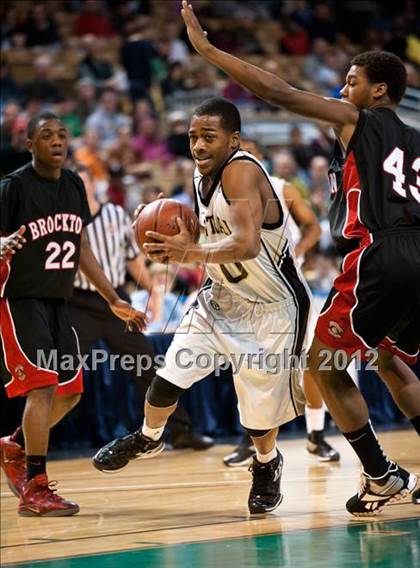 Thumbnail 1 in Central vs. Brockton (MIAA Division 1 Final) photogallery.