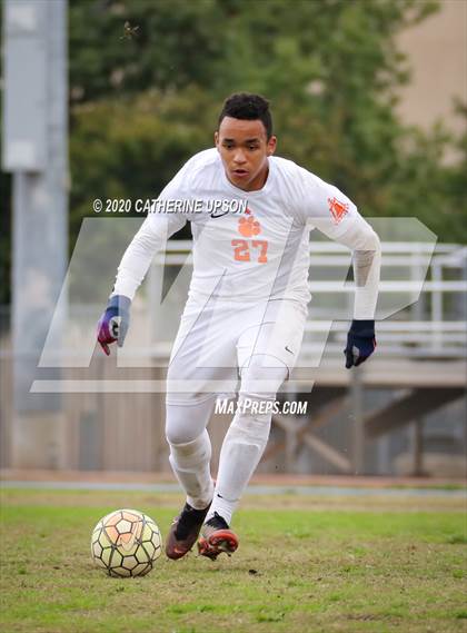 Thumbnail 3 in Poly vs Corona (Norte Vista Varsity Tournament) photogallery.