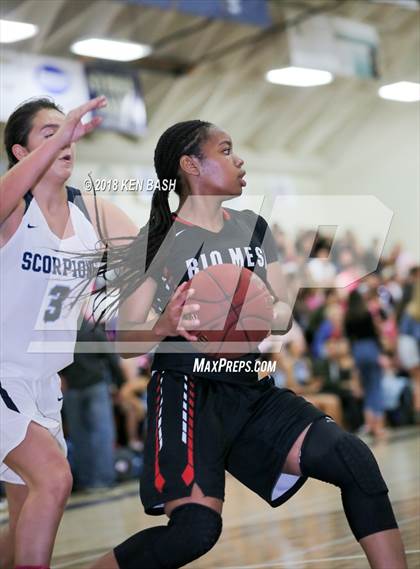 Thumbnail 2 in Rio Mesa @ Camarillo photogallery.