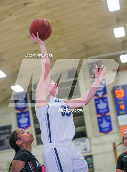Thumbnail 1 in Rio Mesa @ Camarillo photogallery.