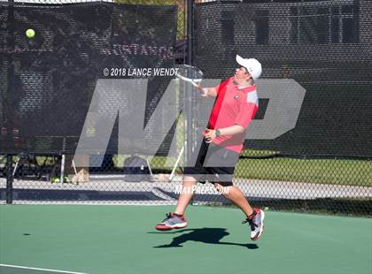 Thumbnail 3 in CHSAA 4A Region 1 Finals photogallery.