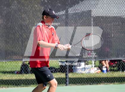 Thumbnail 1 in CHSAA 4A Region 1 Finals photogallery.
