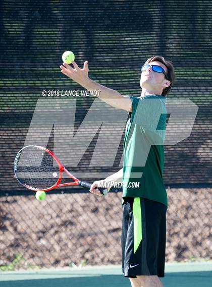 Thumbnail 3 in CHSAA 4A Region 1 Finals photogallery.