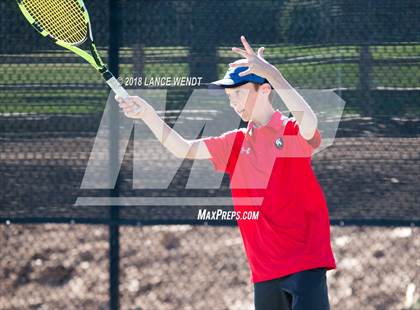 Thumbnail 1 in CHSAA 4A Region 1 Finals photogallery.