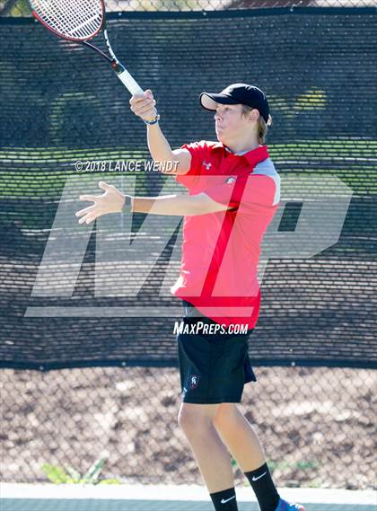 Thumbnail 1 in CHSAA 4A Region 1 Finals photogallery.