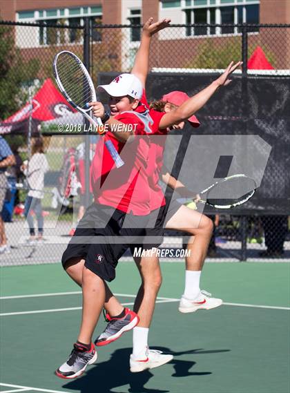 Thumbnail 1 in CHSAA 4A Region 1 Finals photogallery.