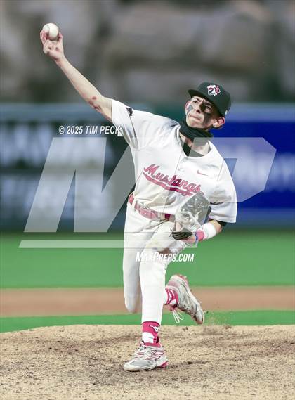 Thumbnail 3 in Marina vs. Rancho Verde photogallery.