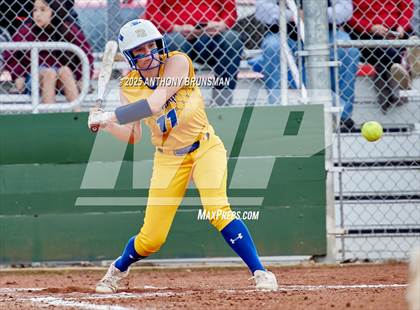 Thumbnail 1 in Del Campo @ Cordova photogallery.