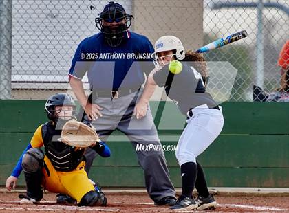 Thumbnail 3 in Del Campo @ Cordova photogallery.