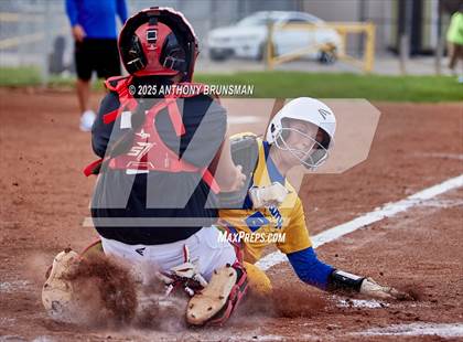 Thumbnail 2 in Del Campo @ Cordova photogallery.