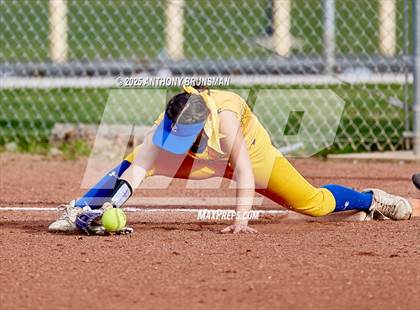 Thumbnail 1 in Del Campo @ Cordova photogallery.