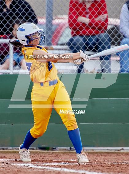 Thumbnail 2 in Del Campo @ Cordova photogallery.
