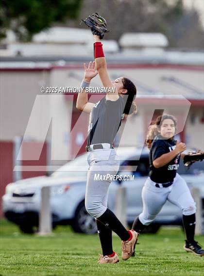 Thumbnail 1 in Del Campo @ Cordova photogallery.