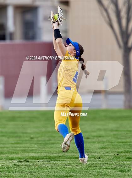 Thumbnail 3 in Del Campo @ Cordova photogallery.