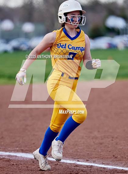 Thumbnail 3 in Del Campo @ Cordova photogallery.