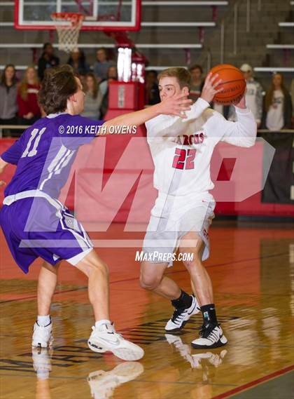 Thumbnail 1 in Paschal @ Marcus photogallery.