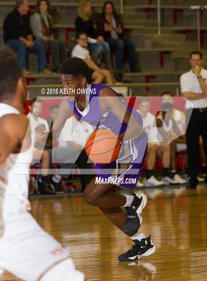 Thumbnail 1 in Paschal @ Marcus photogallery.
