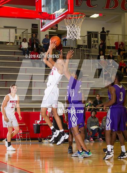 Thumbnail 2 in Paschal @ Marcus photogallery.