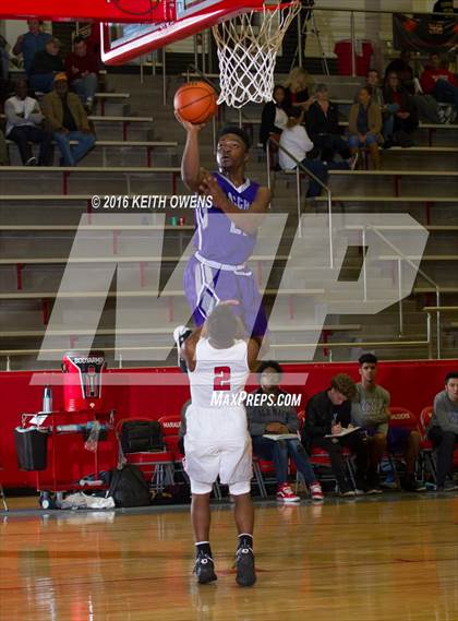 Thumbnail 1 in Paschal @ Marcus photogallery.