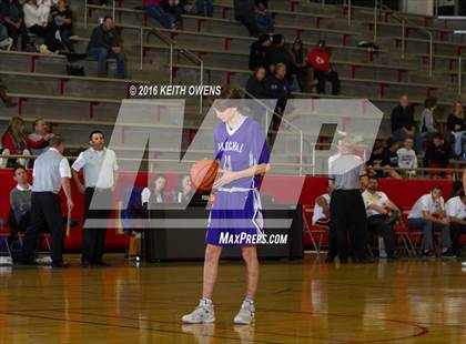 Thumbnail 3 in Paschal @ Marcus photogallery.