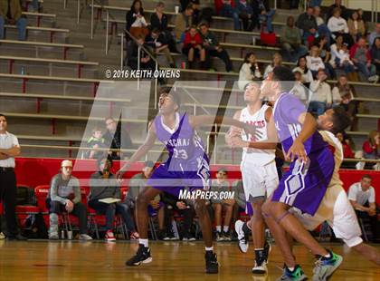 Thumbnail 3 in Paschal @ Marcus photogallery.