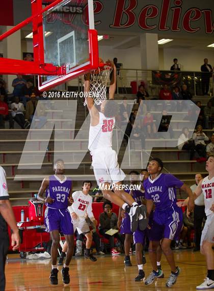 Thumbnail 2 in Paschal @ Marcus photogallery.