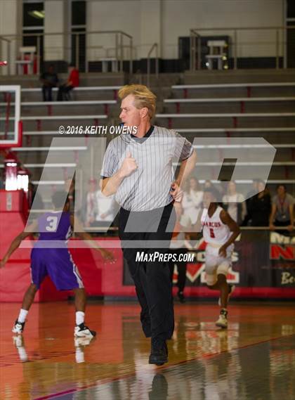 Thumbnail 3 in Paschal @ Marcus photogallery.