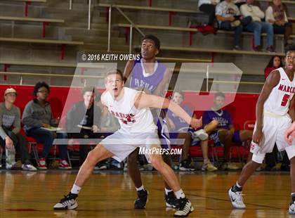 Thumbnail 2 in Paschal @ Marcus photogallery.