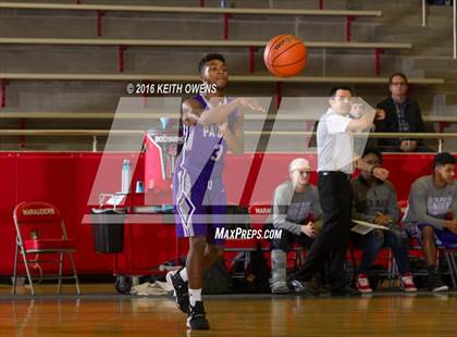 Thumbnail 2 in Paschal @ Marcus photogallery.