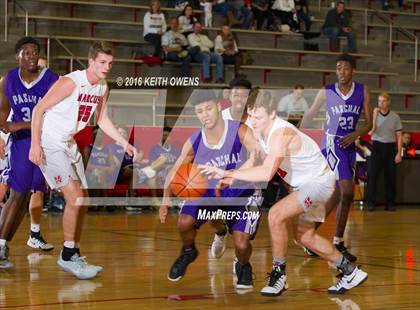 Thumbnail 3 in Paschal @ Marcus photogallery.
