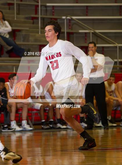 Thumbnail 3 in Paschal @ Marcus photogallery.