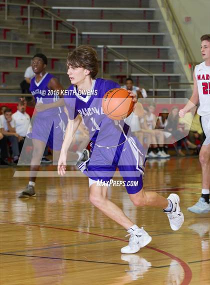 Thumbnail 3 in Paschal @ Marcus photogallery.