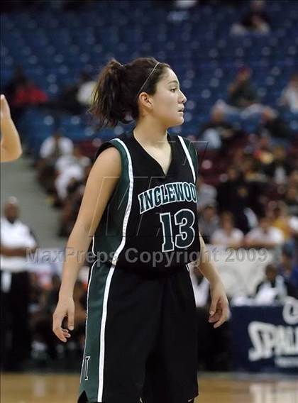 Thumbnail 2 in Inglewood vs. St. Mary's (CIF State D3 Final) photogallery.
