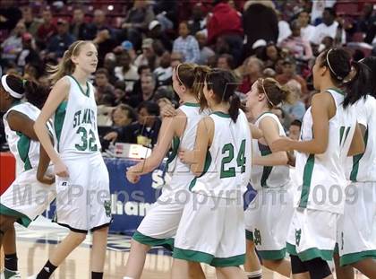 Thumbnail 2 in Inglewood vs. St. Mary's (CIF State D3 Final) photogallery.