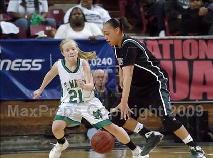 Thumbnail 3 in Inglewood vs. St. Mary's (CIF State D3 Final) photogallery.