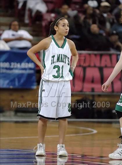 Thumbnail 2 in Inglewood vs. St. Mary's (CIF State D3 Final) photogallery.