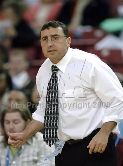 Thumbnail 3 in Inglewood vs. St. Mary's (CIF State D3 Final) photogallery.